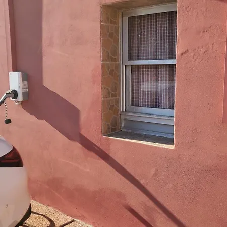 Red Lion ゲストハウス メストレ