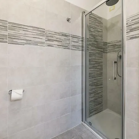 Red Lion メストレ