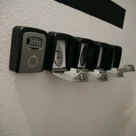 Red Lion ゲストハウス メストレ